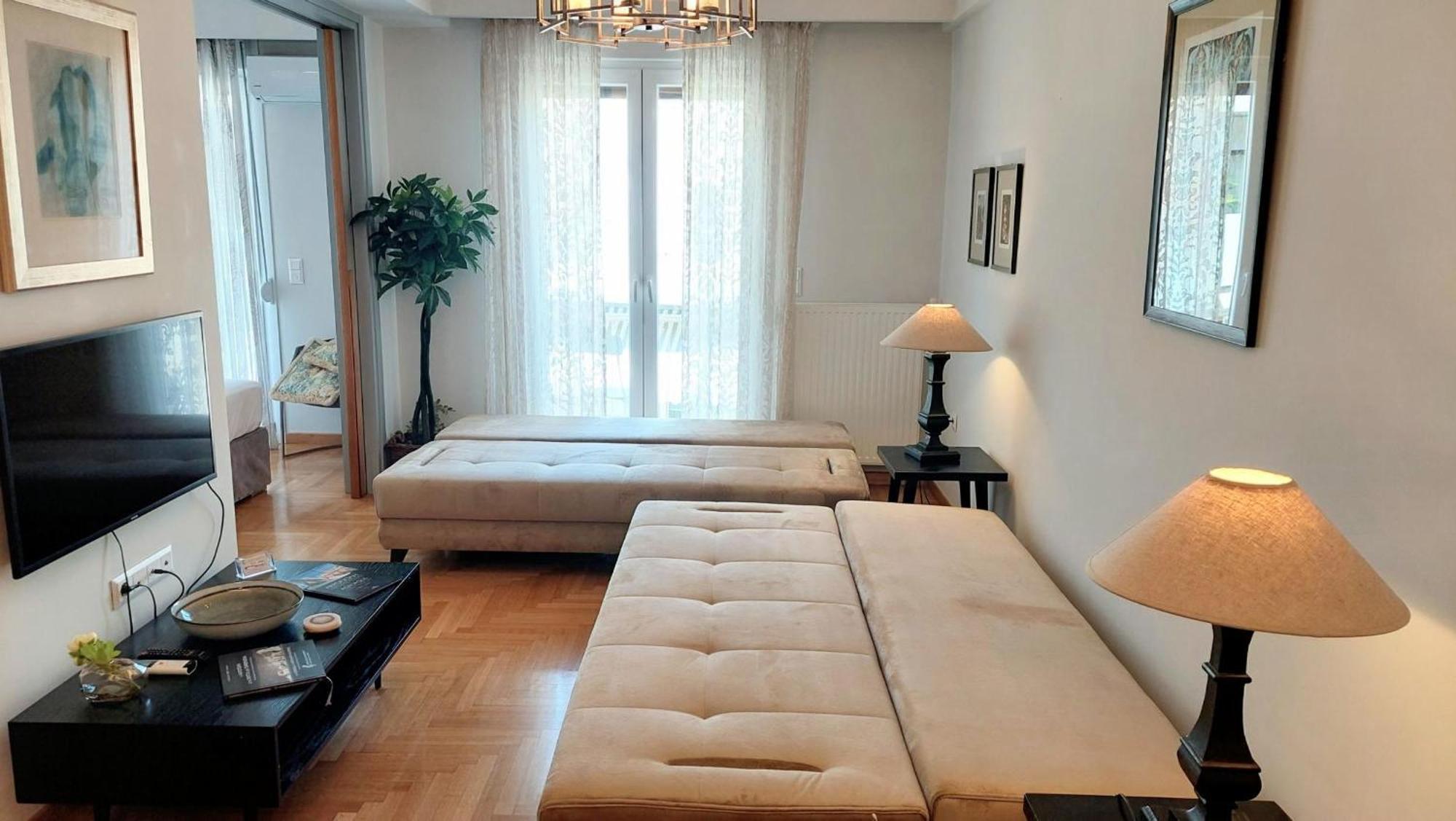 Elegant Apartment In Acropolis Athens Exterior photo